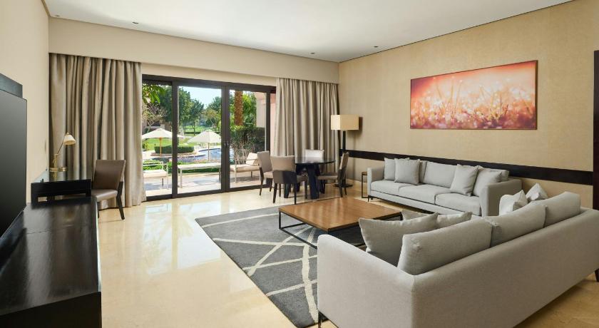 Image of Suite, 1 Bedroom Suite, 1 King, Pool access, Poolside, Pool 5