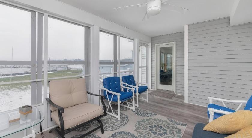 소더스 Waterfront Sodus Gem, Dock Game Loft Bay View 4성급 숙소 수영장