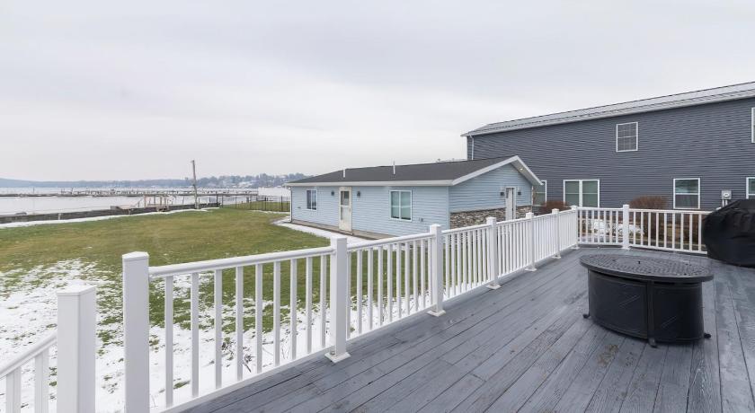 소더스 Waterfront Sodus Gem, Dock Game Loft Bay View 4성급 숙소 외관