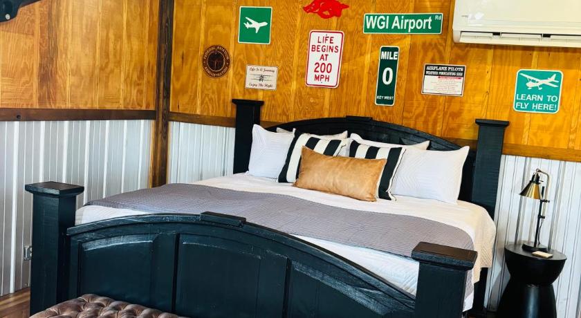 アッシュダウン (AR) Garrison Airport Guest-suite 宿泊施設 客室