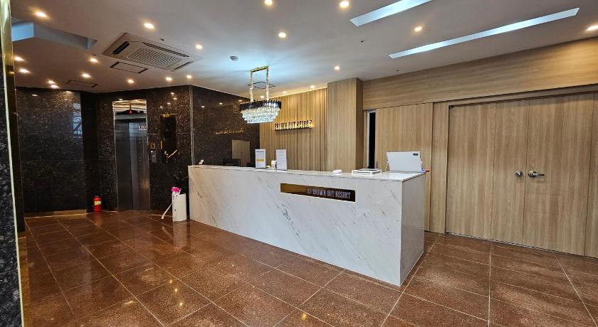 巨済 Brown Dote Hotel Geunpohang ホテル ロビー