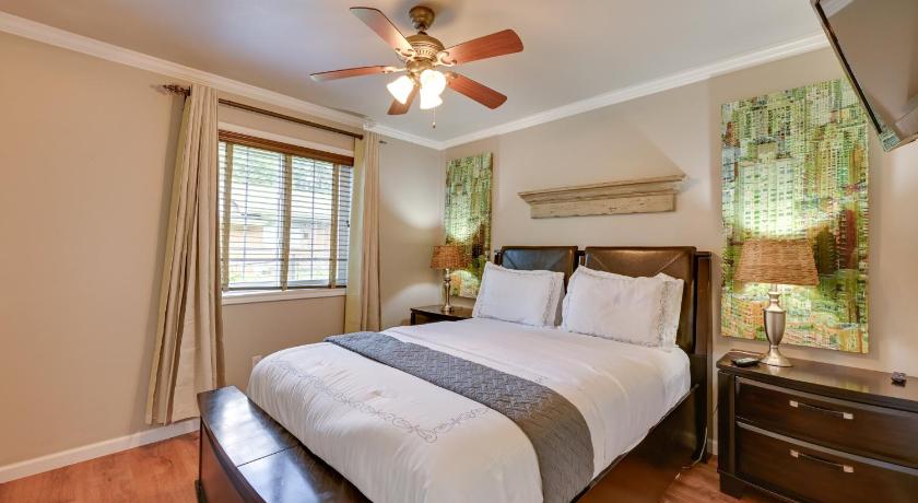 나코그도치스 (TX) The Homestead Luxury Cozy 2BR Apartment in Nacogdoches Near SFA University and Downtown Pet Friendly 4성급 숙소 객실