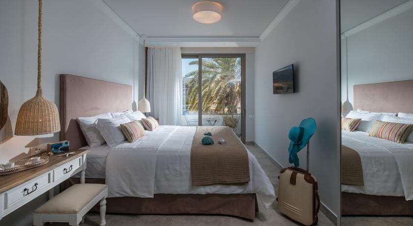 Image of Deluxe Double Room with Side Sea View - Annex 4