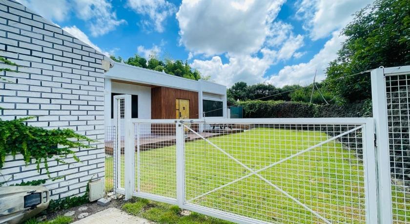 济州 Jeju Heukbabaek Sajinsok Haru 3星级 住宿 套房