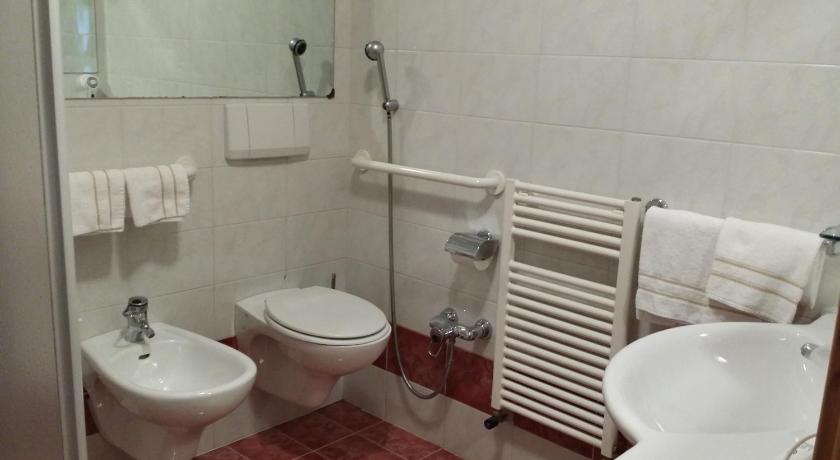 Hotel Alba photo
