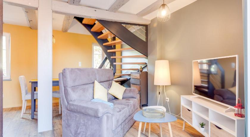 Stunning Apartment in heart of Dambach La Ville