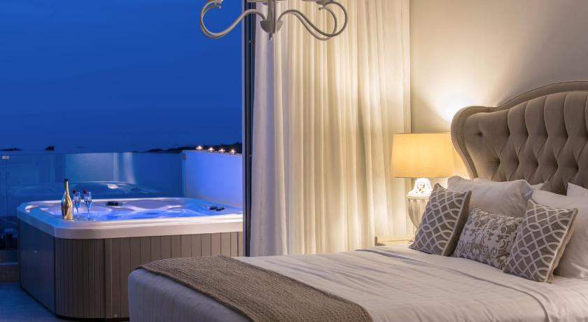 Image of Superior Sandy Suite with Sea View and Hot Tub - Annex 15