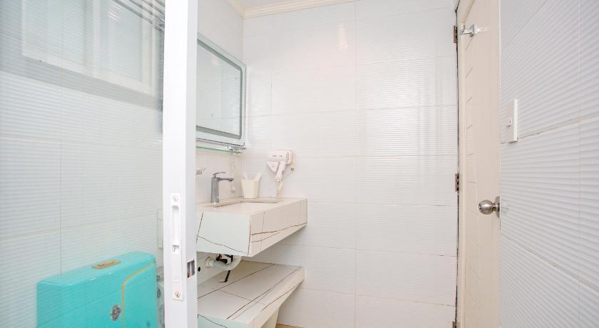 La Suerte Inn - image 22