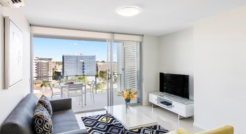 Oaks Brisbane Woolloongabba Suites