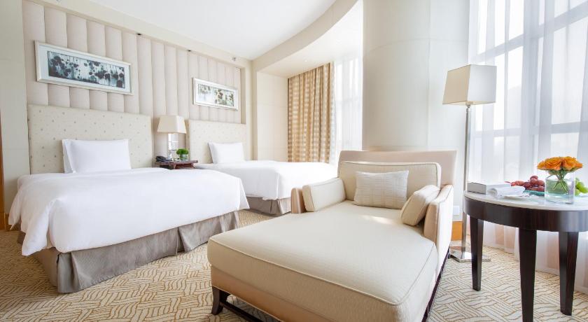 Image of Executive Suite, Club lounge access, 1 Bedroom Suite, 2 Double 6