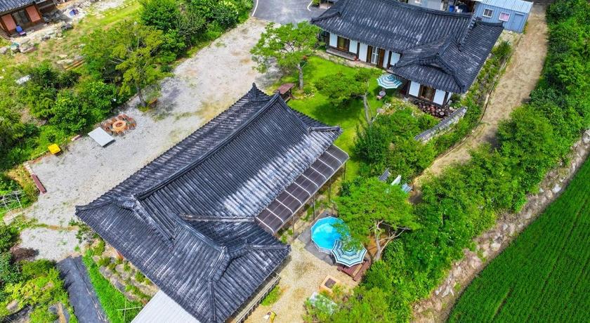 ポソン boseong sujinhanog pensyeon 3つ星 ゲストハウス プール