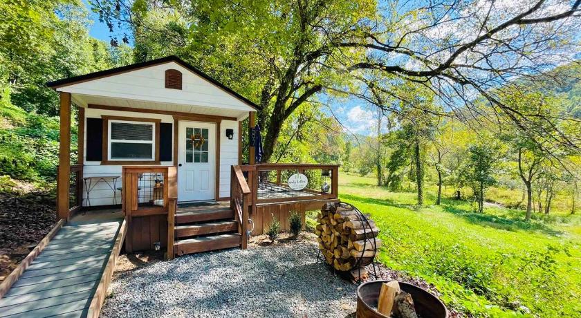 로빈스빌 (NC) Misty Hollow Tiny Home Cottage 2성급 숙소 로비