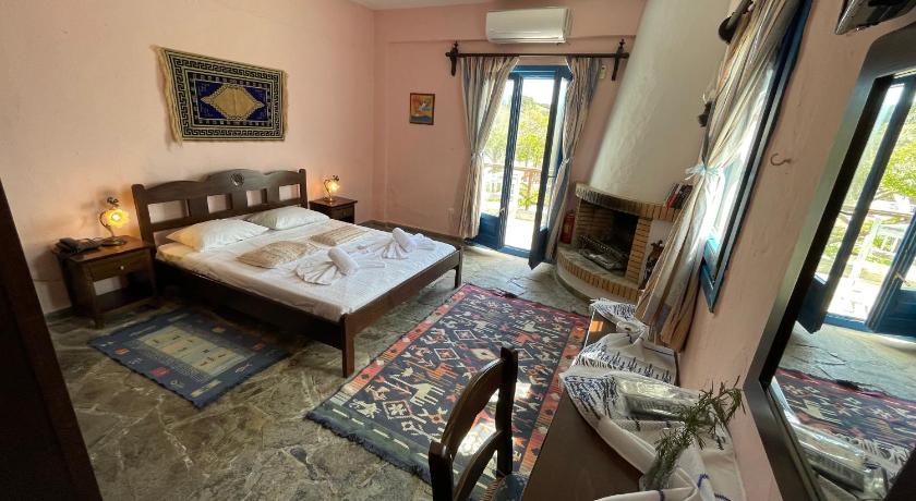 Arolithos Traditional Cretan Village Hotel - image 5
