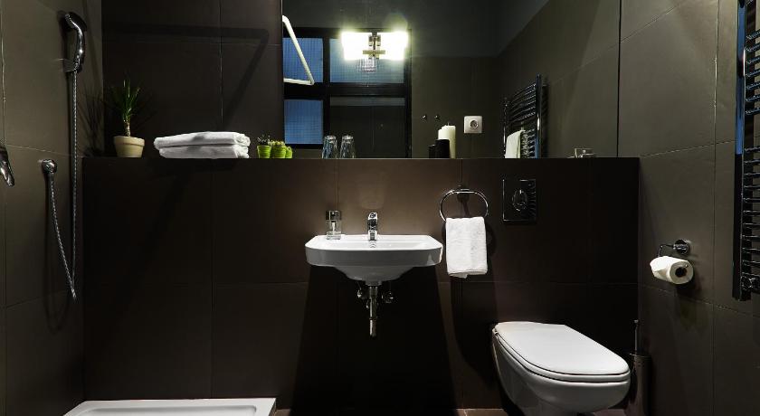 Bathroom, The Magazine Hotel and Apartments in Budapest