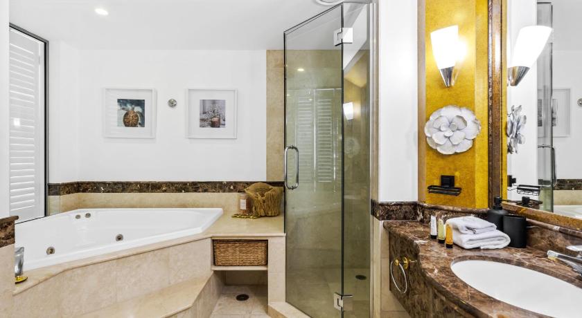 Fotografija Suita z masažno kadjo (Suite with Spa Bath) 2