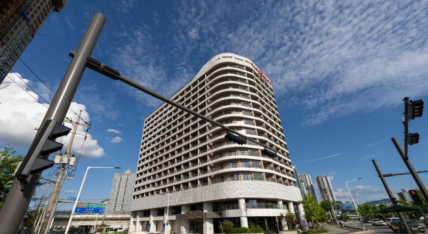 春川 M83  Hotel 3星级 酒店 大堂