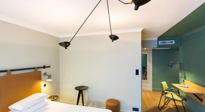 Image of Standard Double or Twin 6