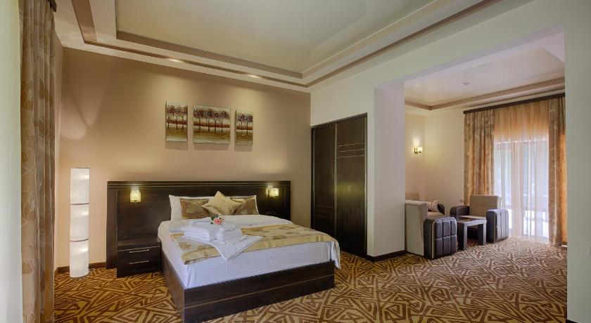 Image of Double Room with Garden View 0