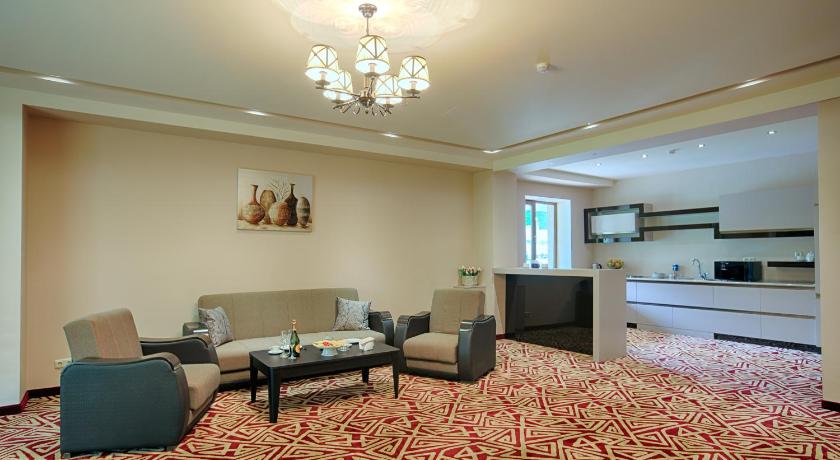 Image of Family Suite 4