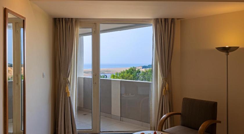 Image of Sea View Privilege suite with Balcony 3