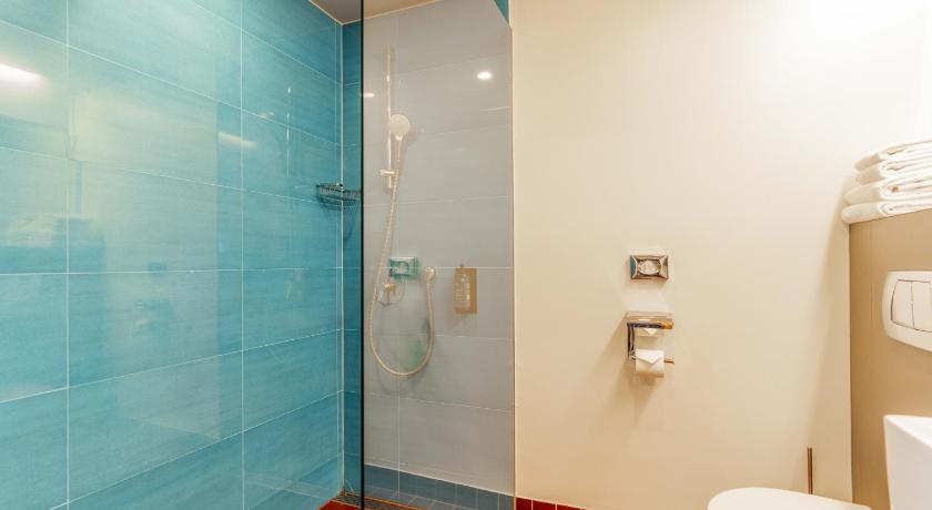 Image of Superior Double or Twin Room with Balcony 13