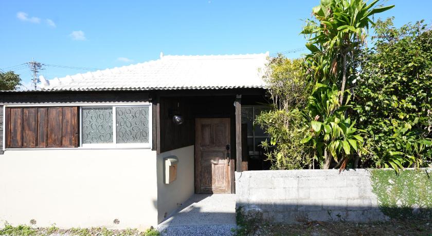 冲绳岛 Ryukyu Traditional House Inn TaminatoInn 6guests with Japanese-style rooms田港邸 6名宿泊 和室あり 3星级 住宿 景观