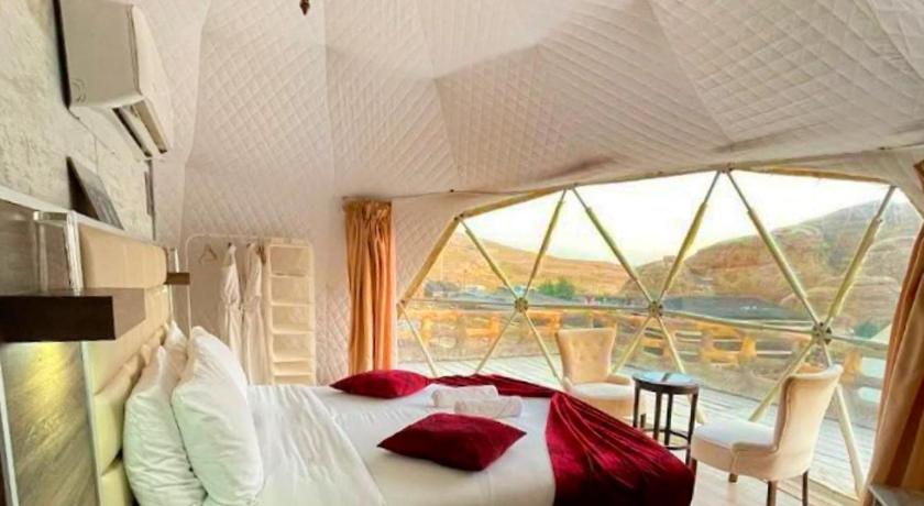 Imagem de Barraca de Camping Dome de Luxo com Cama de Casal (Luxury Double Dome Tent) 3