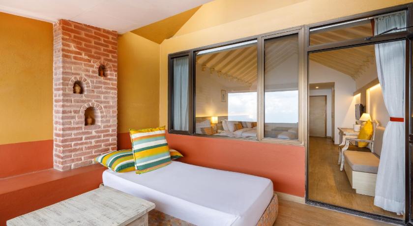 Deluxe Premium Room Heritage Wing - 10% discount on Spa & 10% discount on Airport transfers one-way 이미지 4