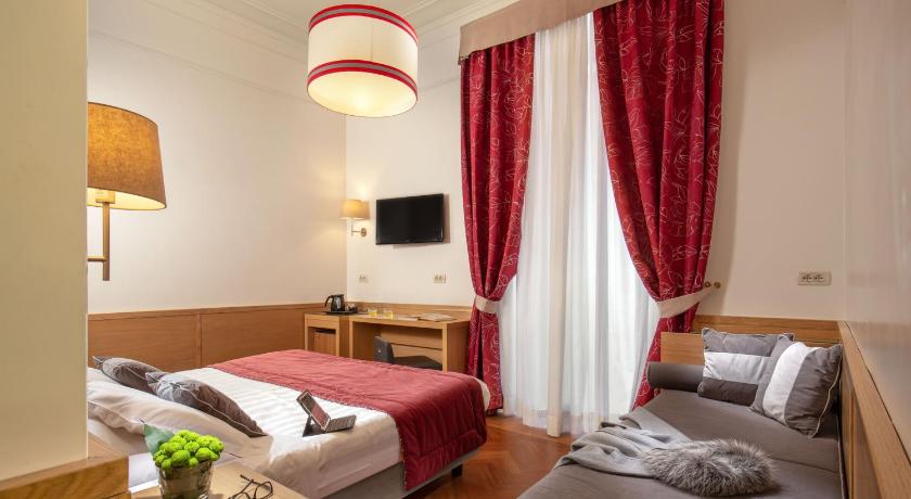 Image of Triple Room 5