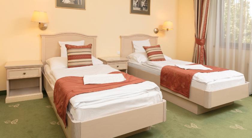 Image of Standard Double or Twin Room 9
