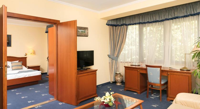 Image of Suite 0