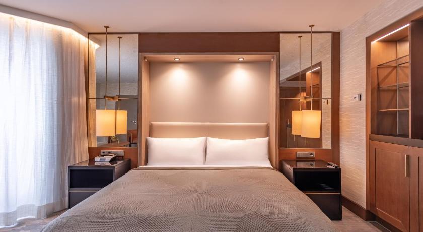 Image of Classic Room 9