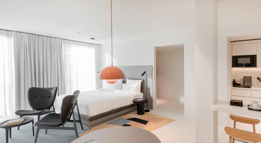 베를린 KPM Hotel & Residences Berlin, a Member of Design Hotels 5성급 호텔 레스토랑