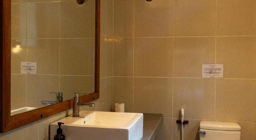 Image of Hillside Chalet 16