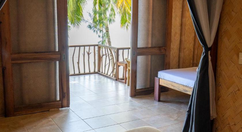 Image of Beachside Chalet 16