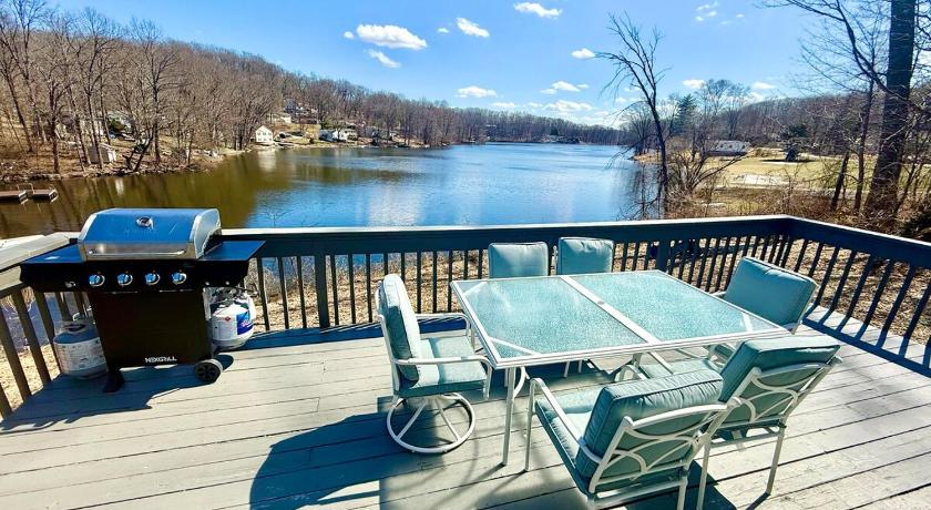 서섹스 (NJ) Lux Lake Neepaulin Frontage & Panoramic Views Home 숙소 수영장