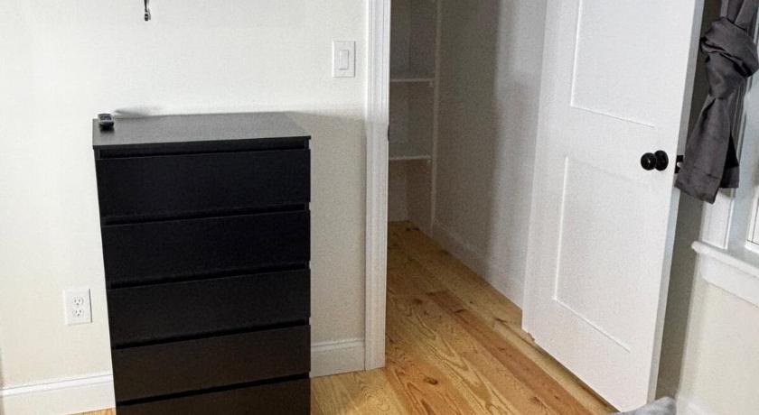 스케넥터디 (NY) 3 bedroom 1 bathroom apartment , free private parking 3성급 숙소 외관