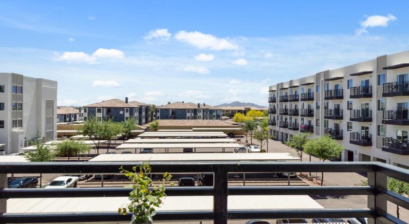 피닉스 (AZ) 2 Miles to Mayo Clinic -Access to Pool, Gym & Free Parking - S331 5성급 숙소 객실
