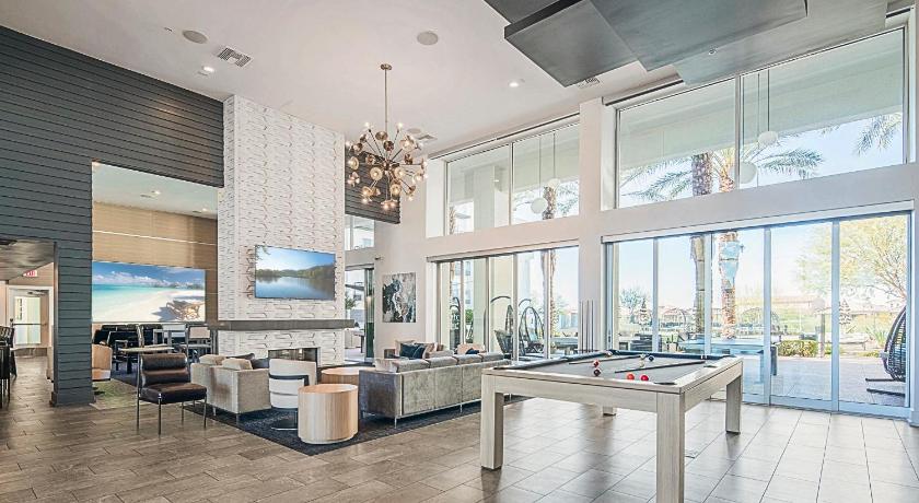 피닉스 (AZ) 2 Miles to Mayo Clinic -Access to Pool, Gym & Free Parking - S331 5성급 숙소 수영장
