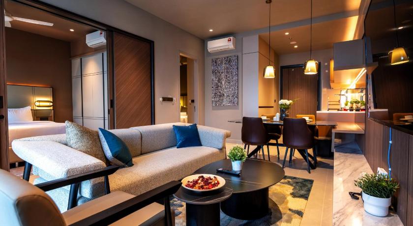 Image of Deluxe Suite 7