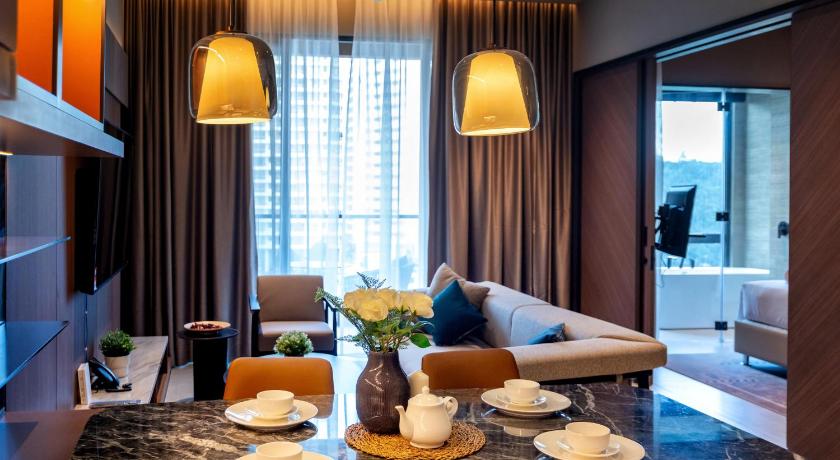 Image of Deluxe Suite 6