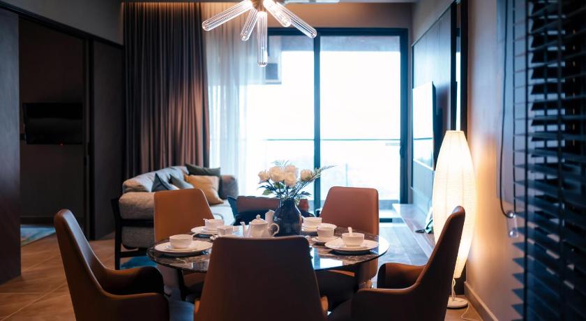 Image of Three-Bedroom Suite 7