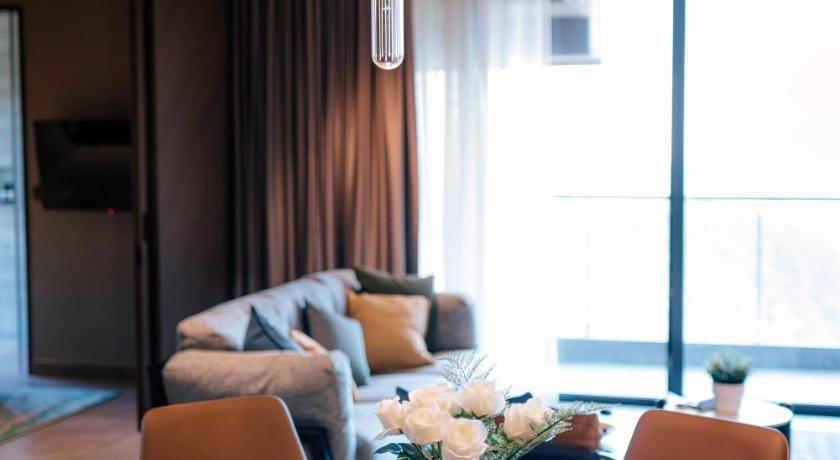 Image of Three-Bedroom Suite 11
