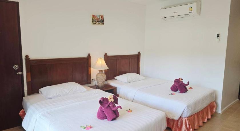 Image of Superior King Room 6