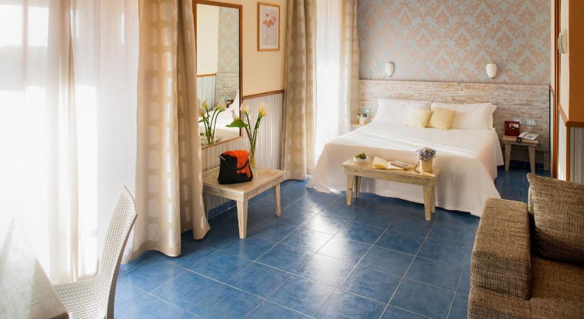 ローマ Hotel Ostia Antica Park 3つ星 ホテル スイート