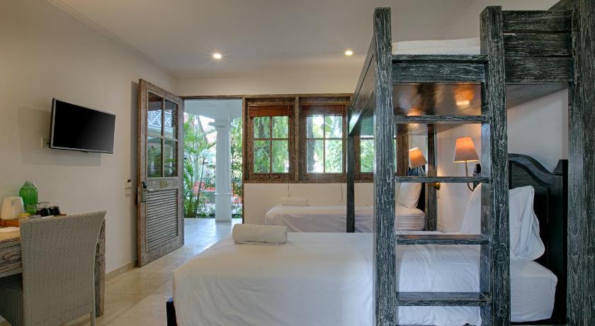 Image of Deluxe Twin Room - Disabled Access 1