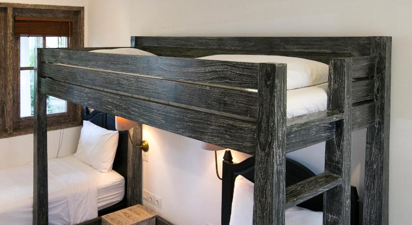 Image of Deluxe Twin Room - Disabled Access 11
