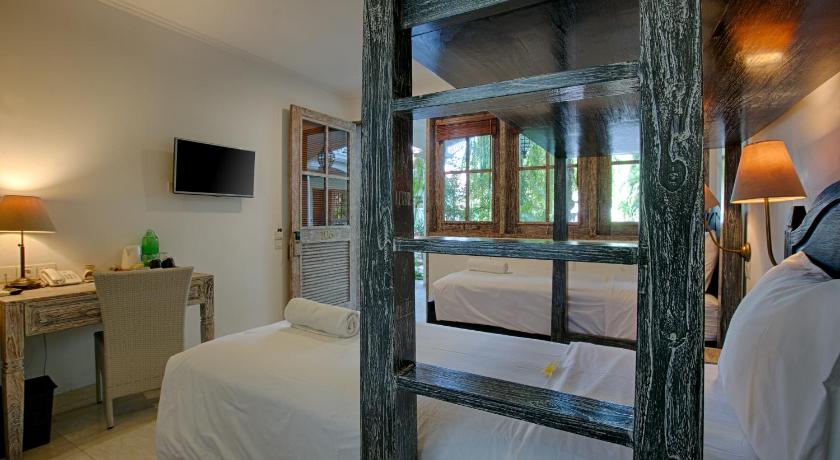 Image of Deluxe Twin Room - Disabled Access 5