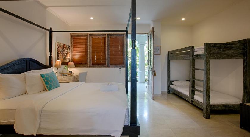 Image of Family Room 6
