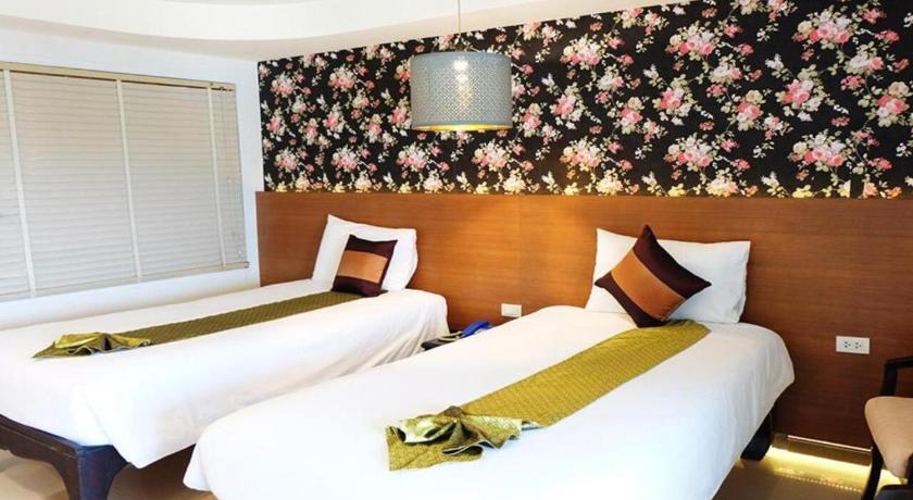 Image of Deluxe Room 10